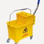 CUBETA CON EXPRIMIDOR OVAL 20 LT