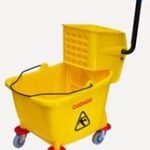 CUBETA CON EXPRIMIDOR OVAL 32 LT