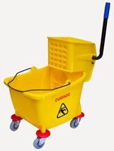 CUBETA CON EXPRIMIDOR OVAL 32 LT